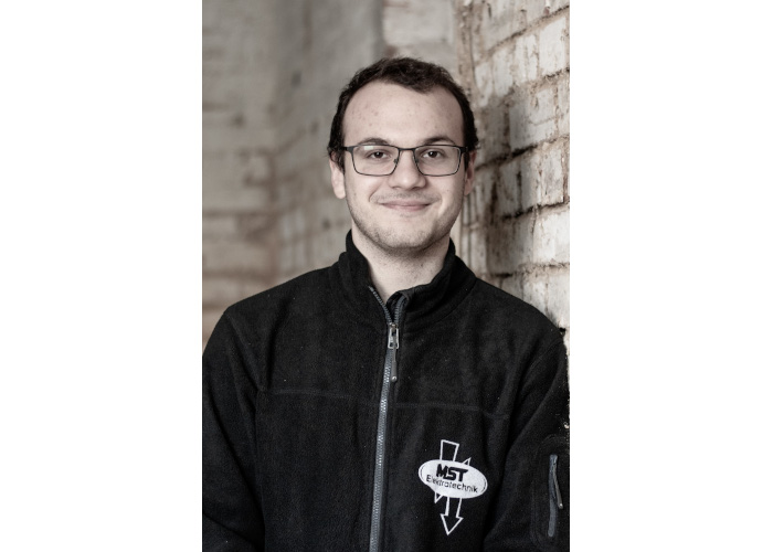 Aaron Gratz - Kundendienstmonteur, KNX, SAT Anlagen
 